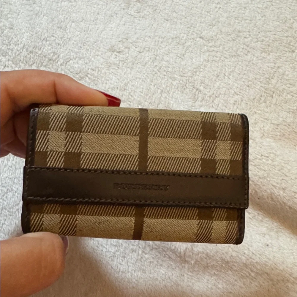 Burberry vintage key holder unisex